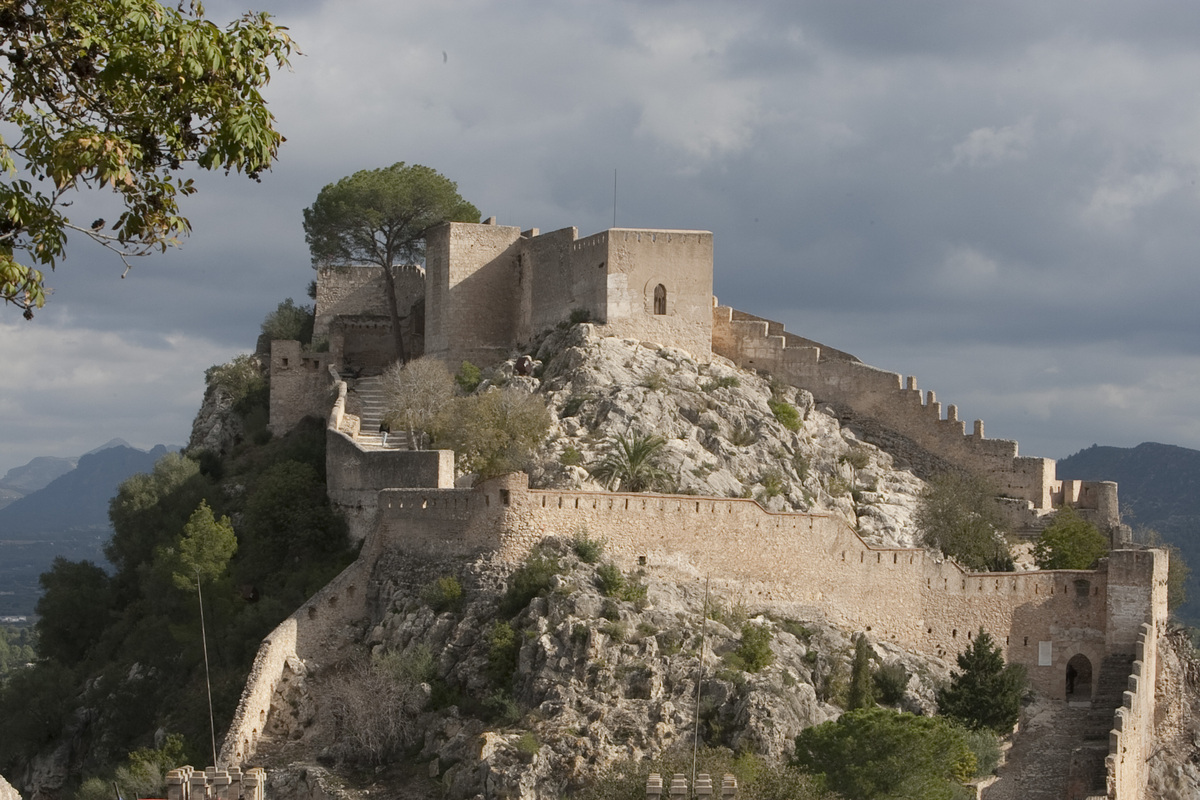 Vista del Castillo de Xàtiva, una fortaleza medieval situada en la provincia de Valencia España